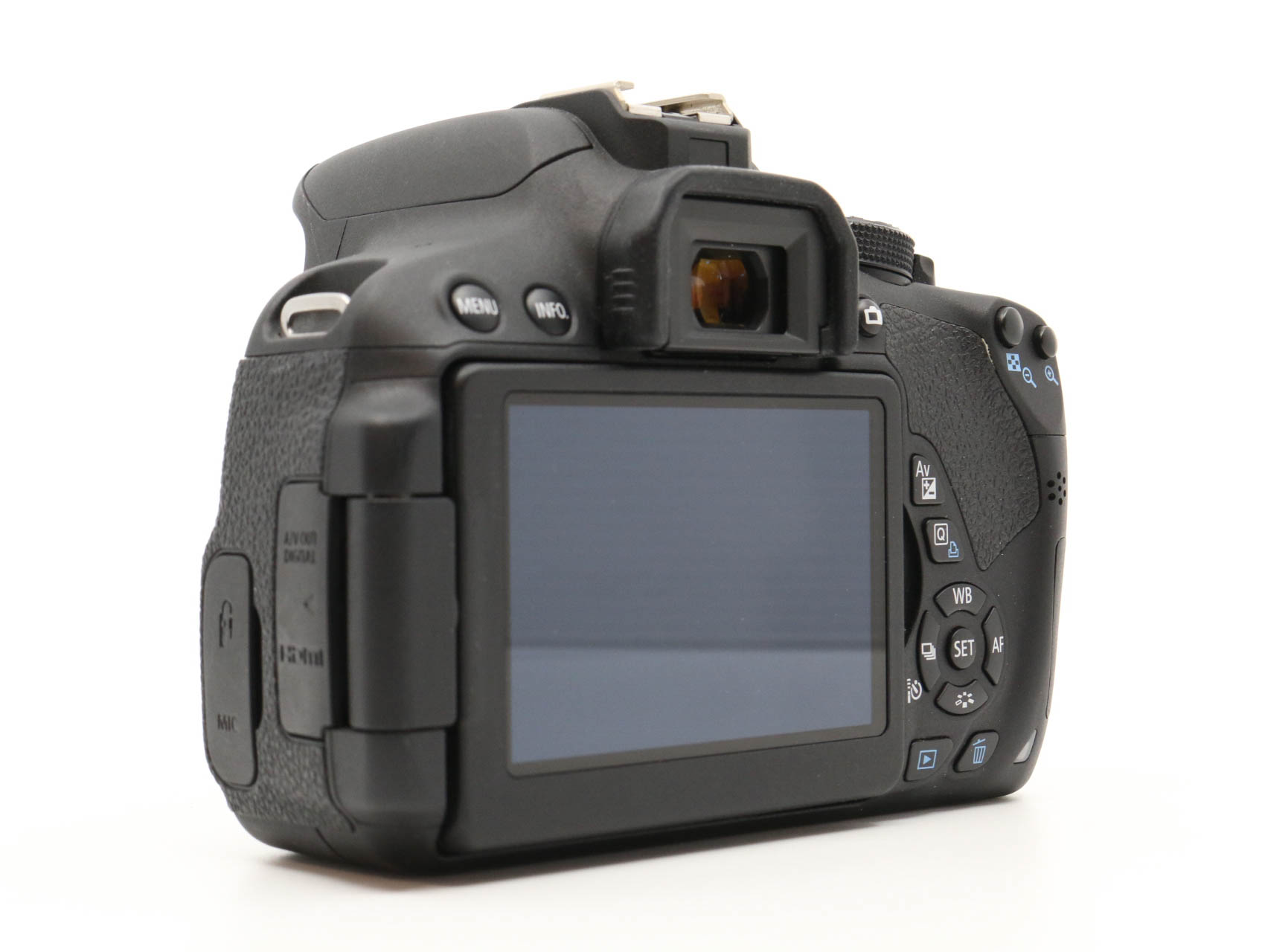 Rear panel of the T5i